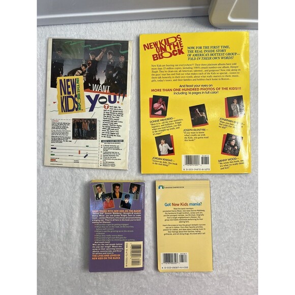 New Kids On The Block Books Magazine Comic NKOTB Lot Pictures Collectable VTG - Picture 9 of 9